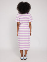 Jade ist 1,75 und trägt Größe S